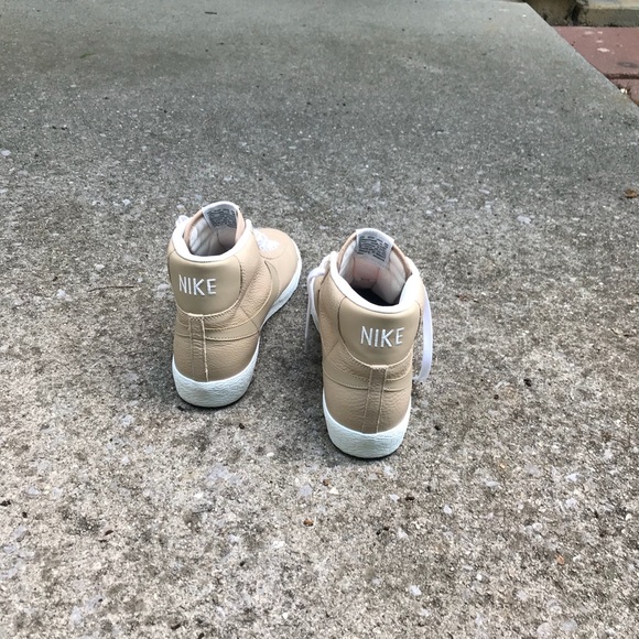 Nike Blazer Leather Hi-Tops - Picture 3 of 5